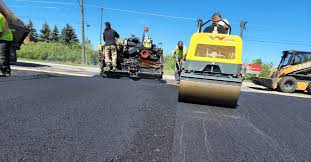 Best Driveway Grading and Leveling  in Mccom, MS